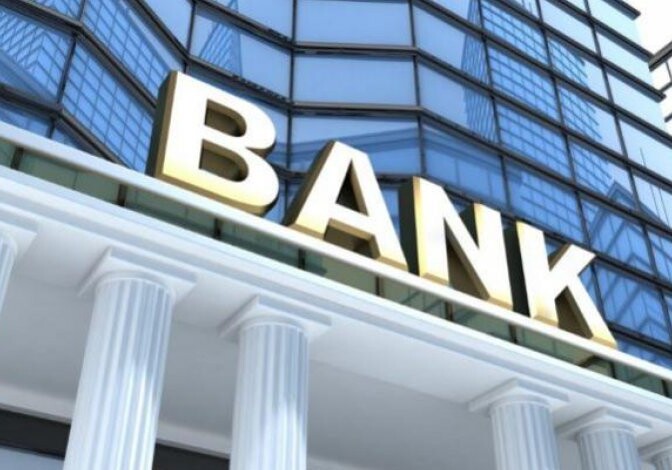 Пять азербайджанских банков находятся на грани закрытия - Акрам Гасанов о том, как банки обманывают клиентов