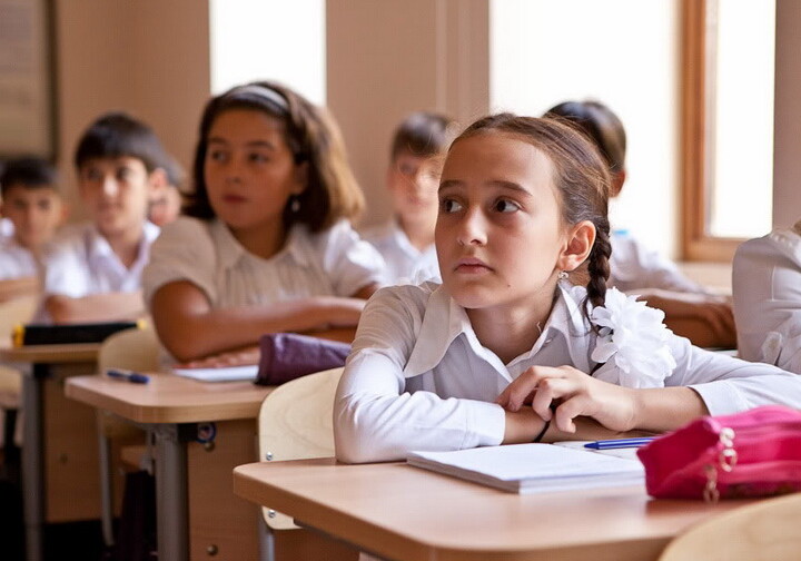 В Азербайджане определен порядок соответствия годовых баллов оценкам учащихся