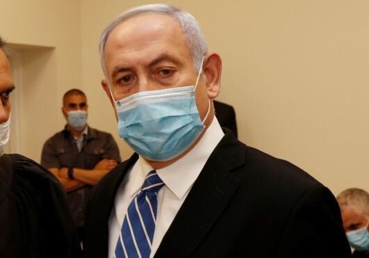 Премьер Израиля Нетаньяху предстал перед судом по делу о коррупции