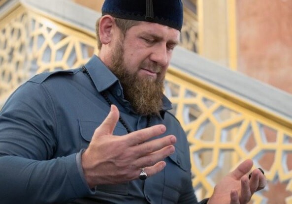 Путин выразил Хабибу соболезнования в связи со смертью отца - Рамзан Кадыров пришел на похороны (Видео-Добавлено)