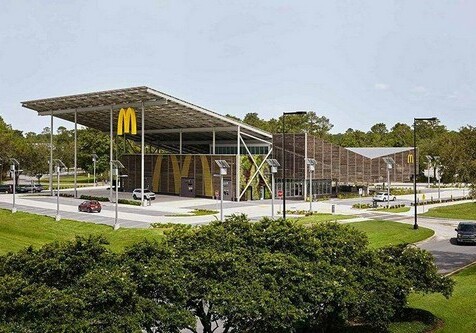 «Макдоналдс» открыл первый в мире ресторан с нулевым потреблением электричества