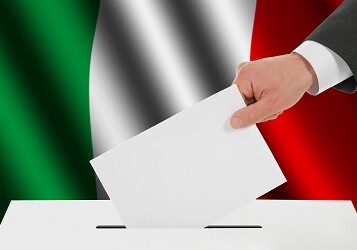 В Италии проходит референдум о числе парламентариев