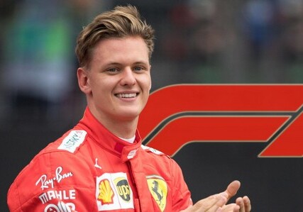 Сын Шумахера выиграл первую гонку «Формулы-2» в Сочи