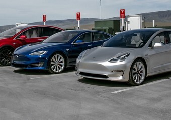 Tesla отзывает 50 тыс. моделей S и X из-за проблем в подвеске