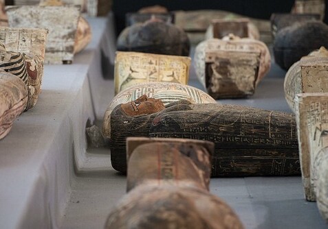 Близ Каира нашли более сотни 2500-летних саркофагов (Фото)