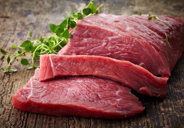 Азербайджан запретил ввоз мясопродуктов из ряда стран