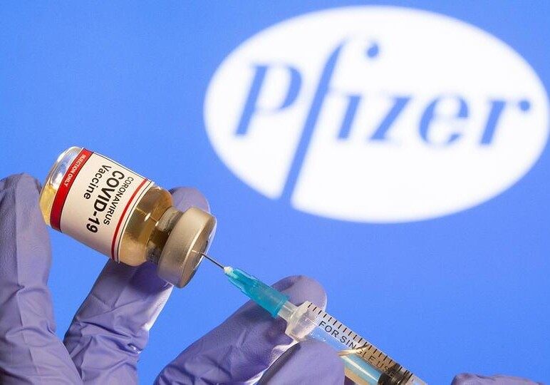 Германия в борьбе с COVID задействует препарат, который давали Трампу - Начались увольнения из-за отказа привиться вакциной Pfizer