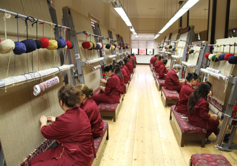 В Азербайджане заработает новая фабрика по производству ковров