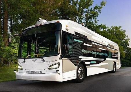 В США презентовали беспилотный электробус