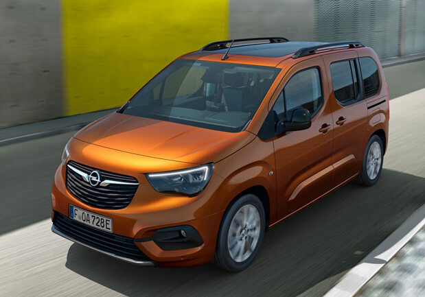 Компания Opel представила свой новый электрический минивэн Opel Combo-e Life