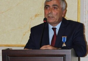 Камни против фальсификации: Роберт Мобили о претензиях армян на албанские храмы в Карабахе