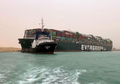 Президент Египта поручил подготовить план разгрузки контейнеровоза Ever Given