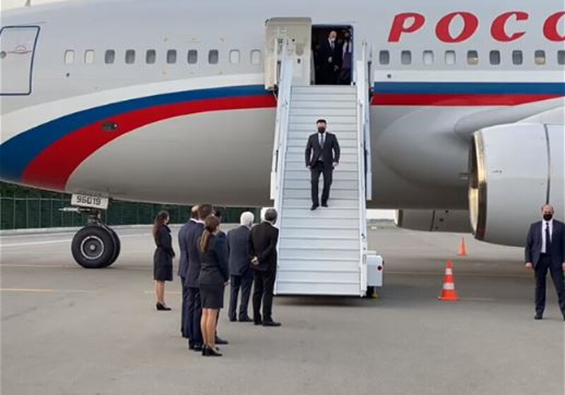 Генпрокурор России прибыл в Баку (Видео)
