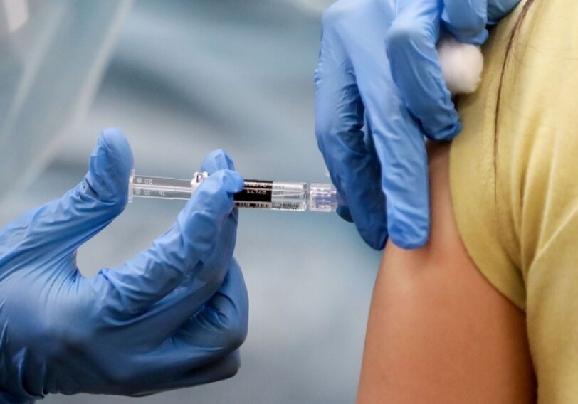 Представитель Минздрава: «Сейчас мало кто сомневается в существовании коронавируса и защитном эффекте вакцины»