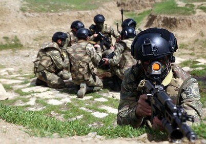 В миротворческих подразделениях ВС Азербайджана проведены учебные тренировки (Видео)