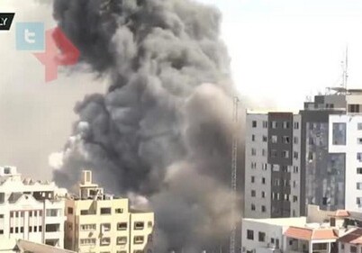 Удар Израиля в Газе разрушил здание с офисами международных СМИ (Видео)