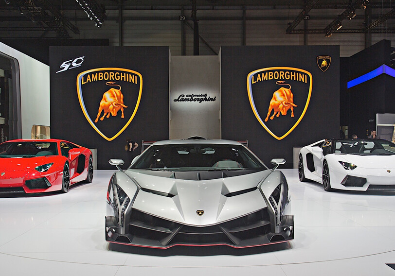 Все суперкары Lamborghini станут гибридными к 2024 году