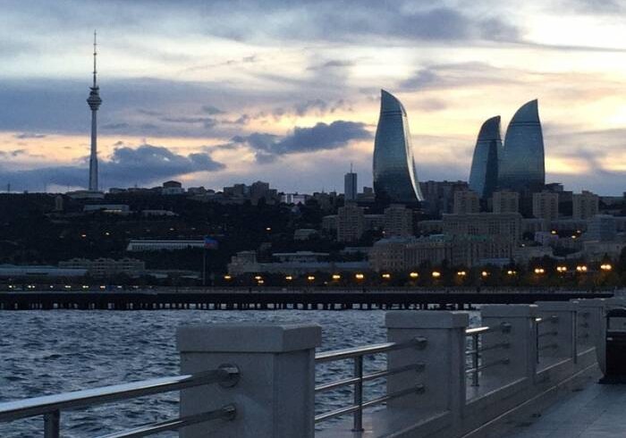 Какая погода будет в Баку в четверг?