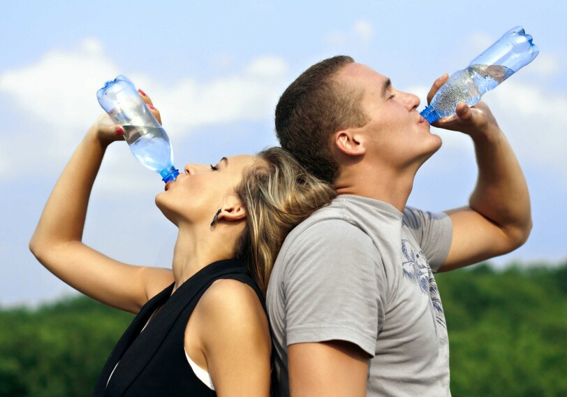 Что происходит с телом, если пить слишком много воды?