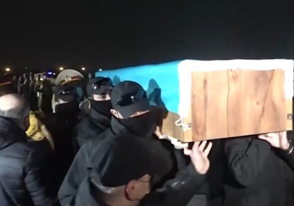 Сотрудники Yarasa не позволили иранским военным нести тело нашего шехида (Видео)