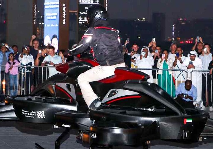 В ОАЭ показали летающий мотоцикл Xturismo Hoverbike для экстренных служб