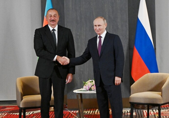 Владимир Путин позвонил Президенту Азербайджана