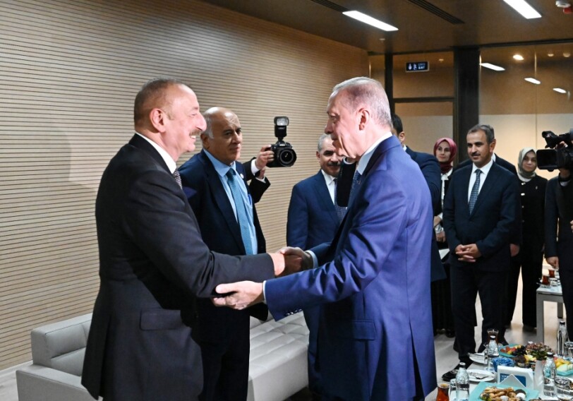 Ильхам Алиев принял участие в ужине в честь глав государств, правительств и делегаций в Конье (Фото)