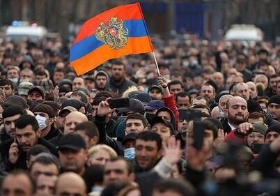 В Ереване продолжаются акции протеста – Движение в городе парализовано