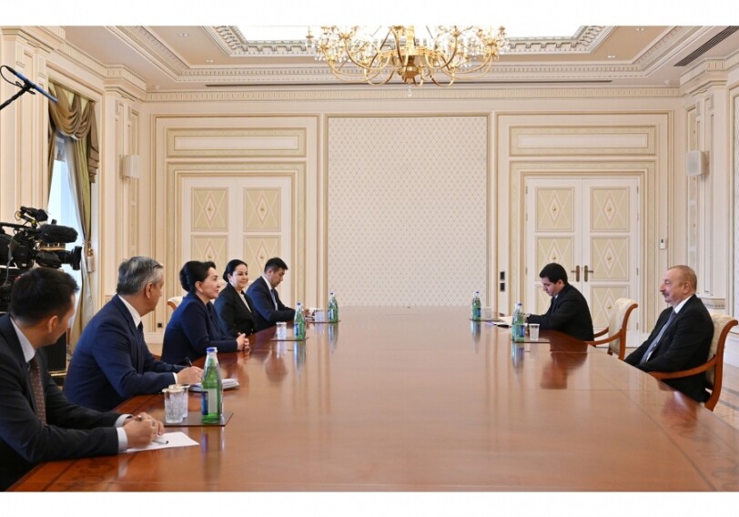 Ильхам Алиев принял председателя Сената Олий Мажлиса Узбекистана (Фото-Обновлено)