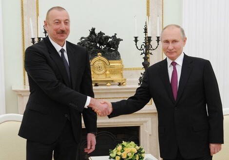 Владимир Путин  поздравил Ильхама Алиева