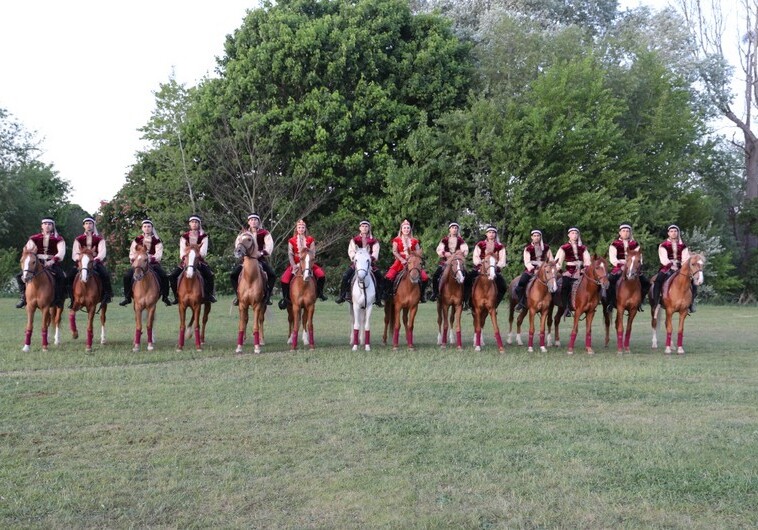 Карабахские скакуны выступят в Королевском конном шоу в Лондоне (Фото)