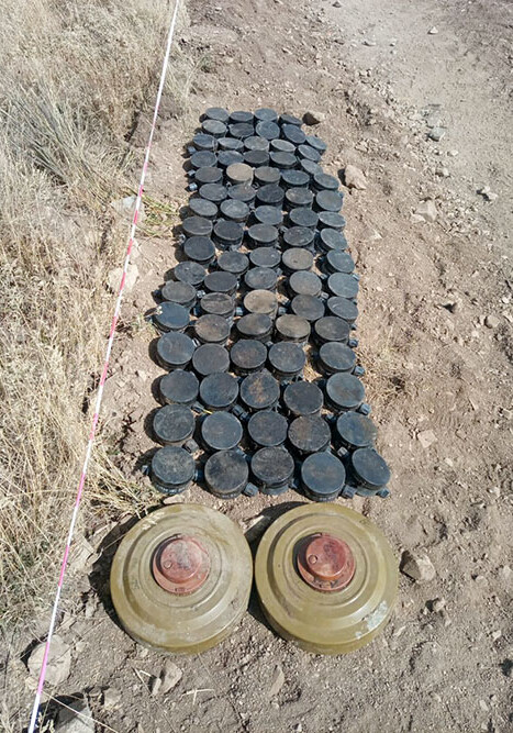 Обезврежены мины, обнаруженные в Кяльбаджаре и Дашкесане (Видео)