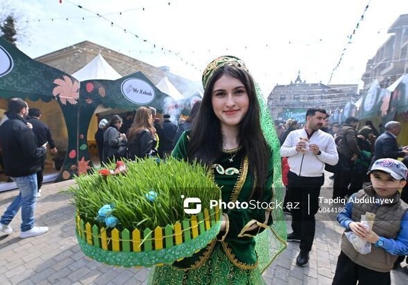 Атмосфера праздника Новруз в Баку (Фото)