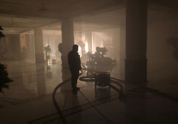 Потушен пожар в отеле Абшеронского района (Фото)