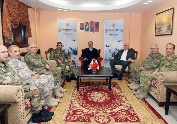Состоялась встреча министров обороны Азербайджана, Турции и Грузии (Видео)