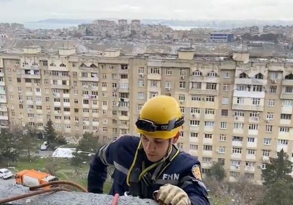 МЧС АР: Взрослый и двое детей остались в беспомощном состоянии (Фото-Видео)