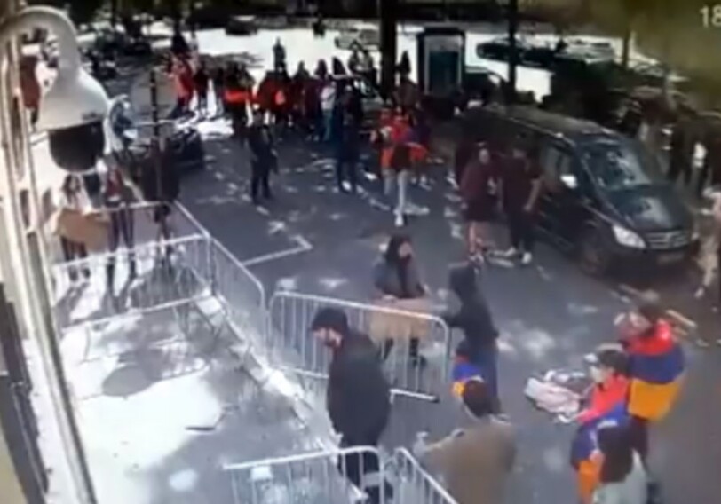 Армяне напали на посольство Азербайджана во Франции (Видео)