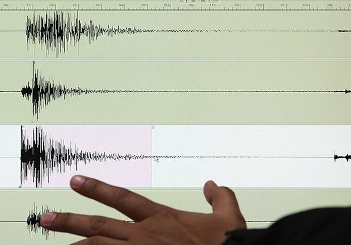 Турцию продолжают сотрясать землетрясения