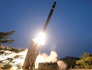 КНДР совершила запуск баллистической ракеты максимальной дальности