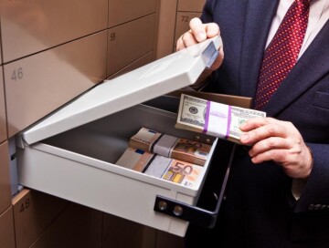 В одном из банков Баку похищены депозиты клиентов на сумму 316 тыс. манатов и 32 тыс. долларов