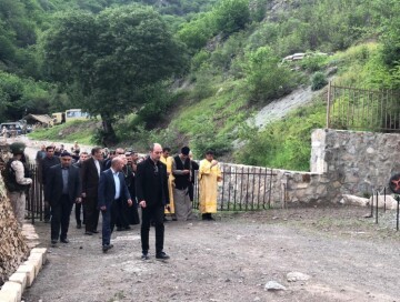 Представители албано-удинской религиозной общины Азербайджана посетили Худавенгский монастырь (Фото)