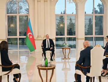 Ильхам Алиев: «Азербайджан уже создал и создаст такую военную мощь, что не считаться с этим равносильно самоубийству» (Видео)