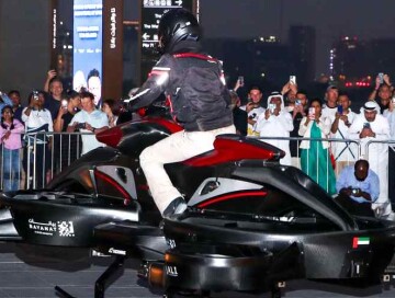 В ОАЭ показали летающий мотоцикл Xturismo Hoverbike для экстренных служб