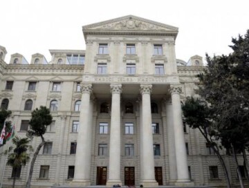Баку вручил Парижу ноту протеста за необеспечение безопасности посольства Азербайджана во Франции во время нападения армянских вандалов