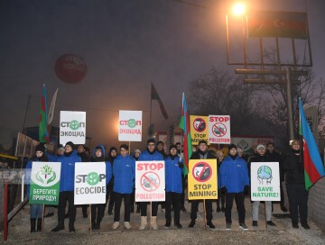 Акция протеста на дороге Ханкенди-Лачин продолжается и в вечерние часы (Фото)