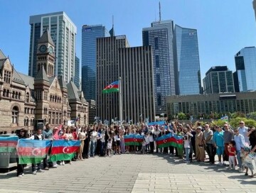 В Торонто подняли флаг Азербайджана (Фото)