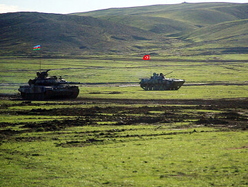 Азербайджанские и турецкие военные проводят учения (Фото-Видео)