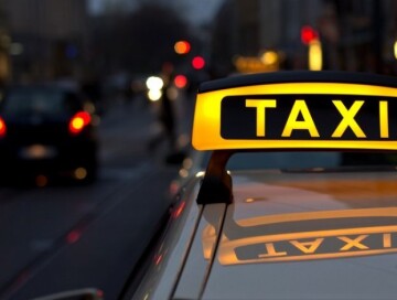 В Баку задержан таксист-грабитель