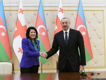 Президент Азербайджана поздравил главу Грузии