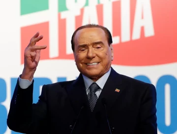 Правоцентристы победили на выборах в Италии – Берлускони избран в Сенат